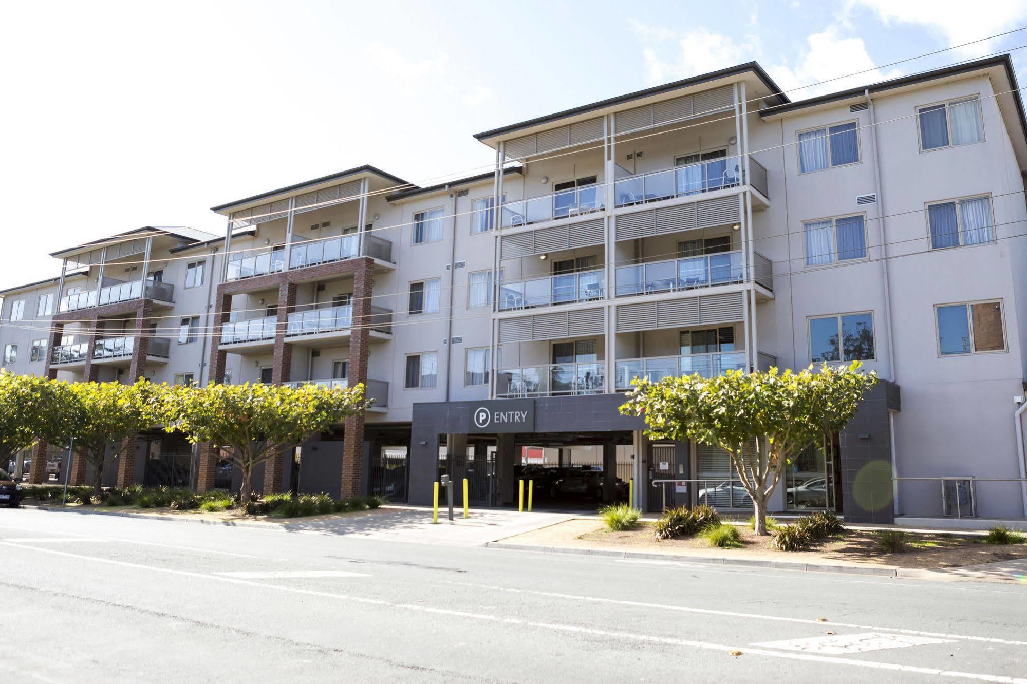 Quest Shepparton Aparthotel Bagian luar foto