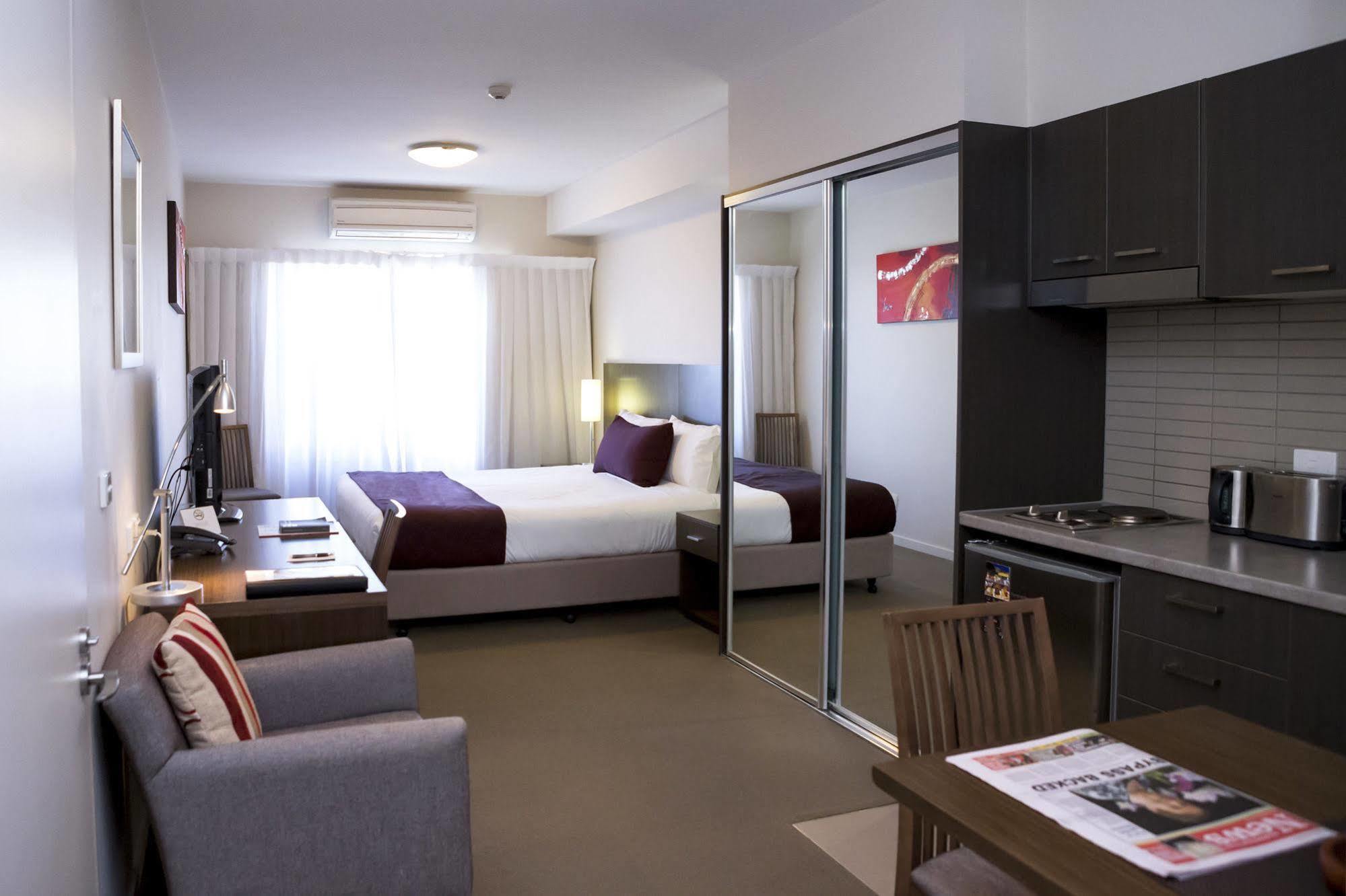 Quest Shepparton Aparthotel Bagian luar foto